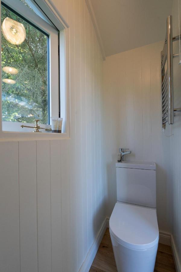 Bannfield Shepherds Hut Ballymoney Extérieur photo