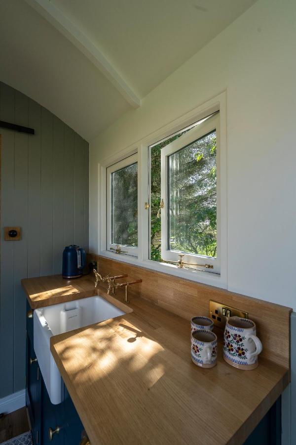 Bannfield Shepherds Hut Ballymoney Extérieur photo